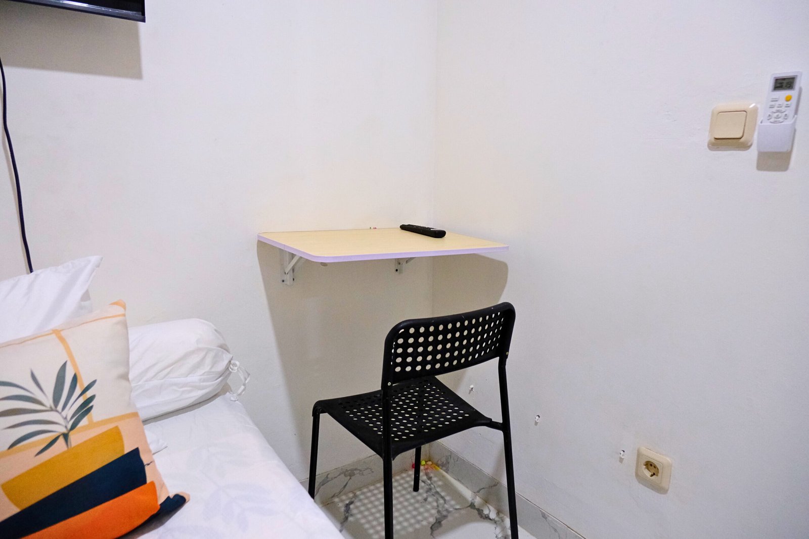 f98a9fb4-5c7e-4796-a777-594fe718b14b